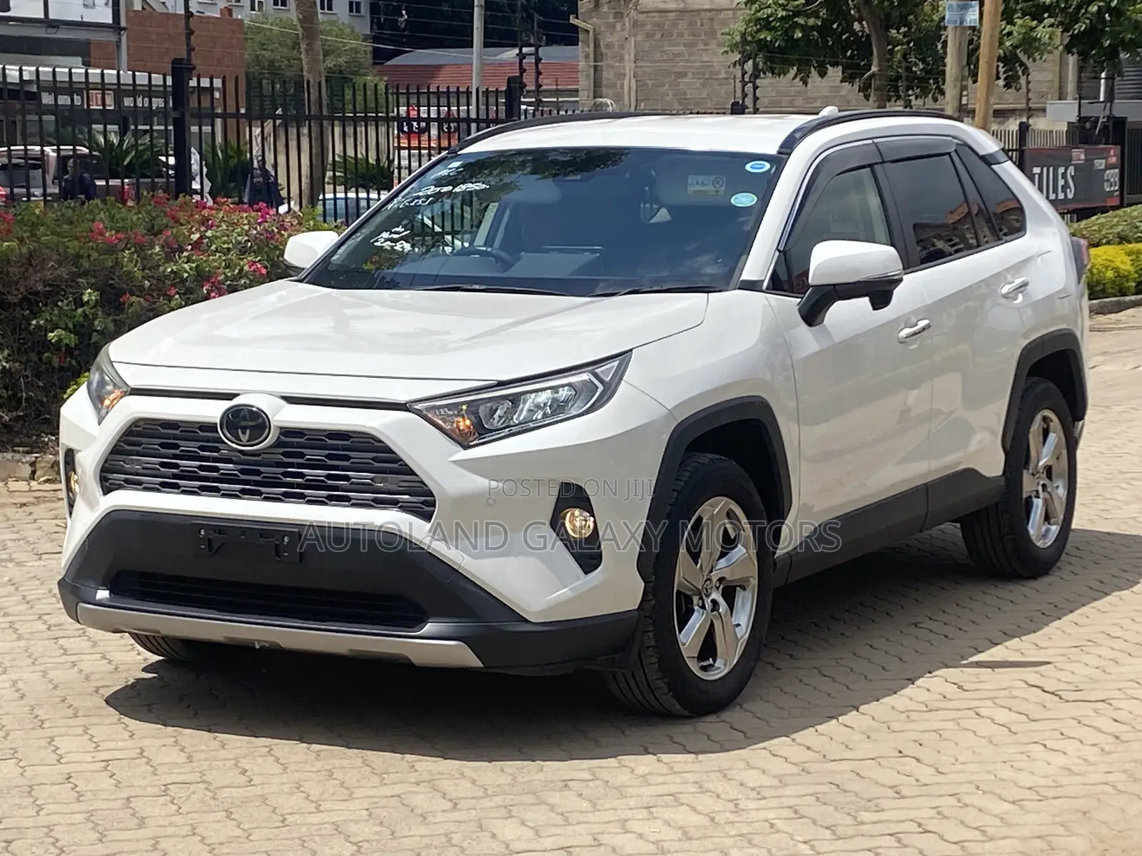 Toyota RAV4 2019 White