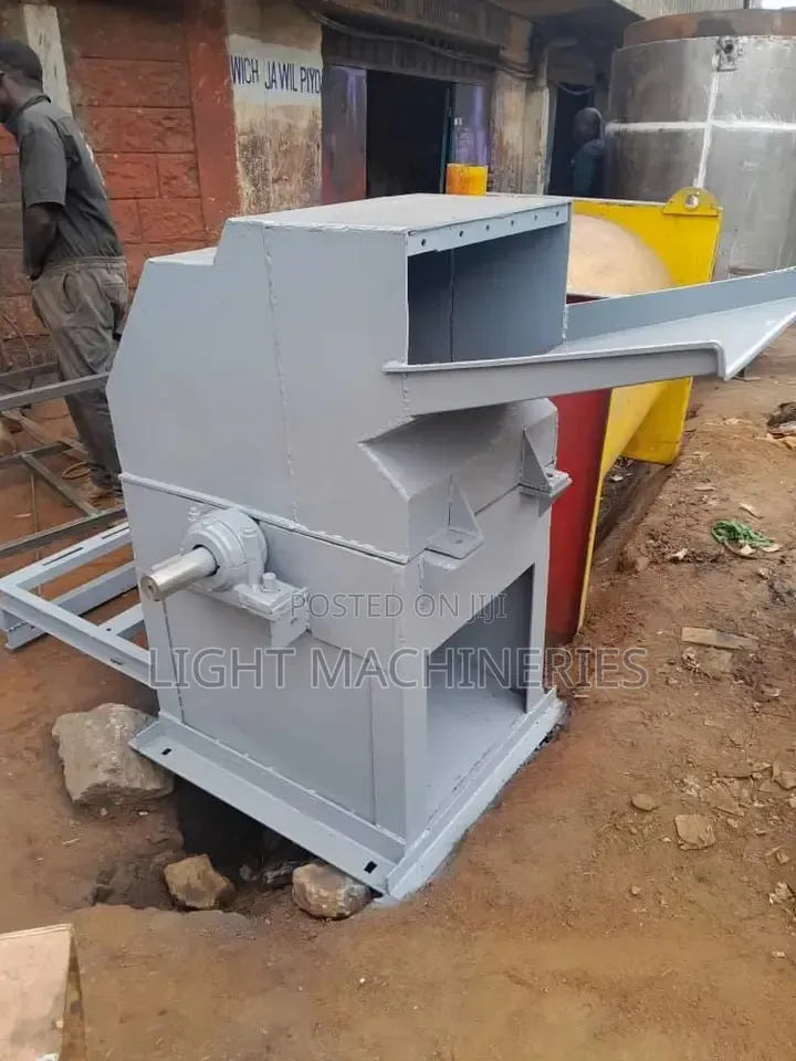 Plastic Shreader Machine