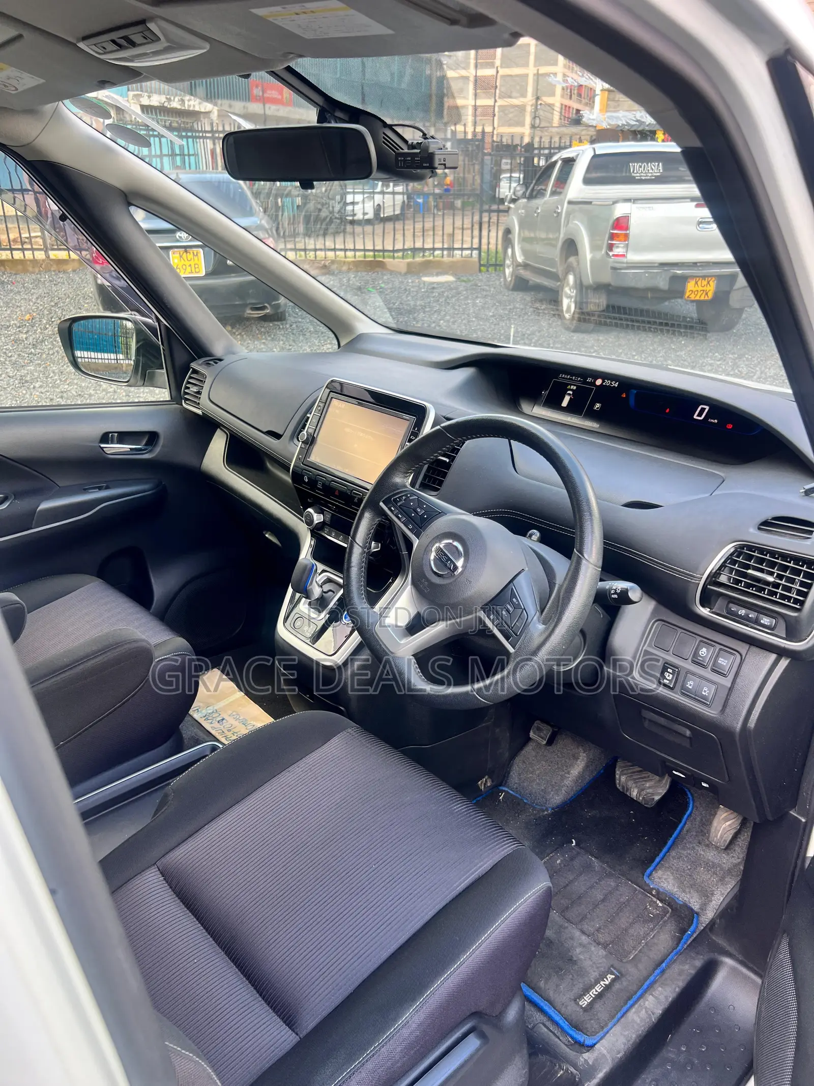 Nissan Serena 2019 White