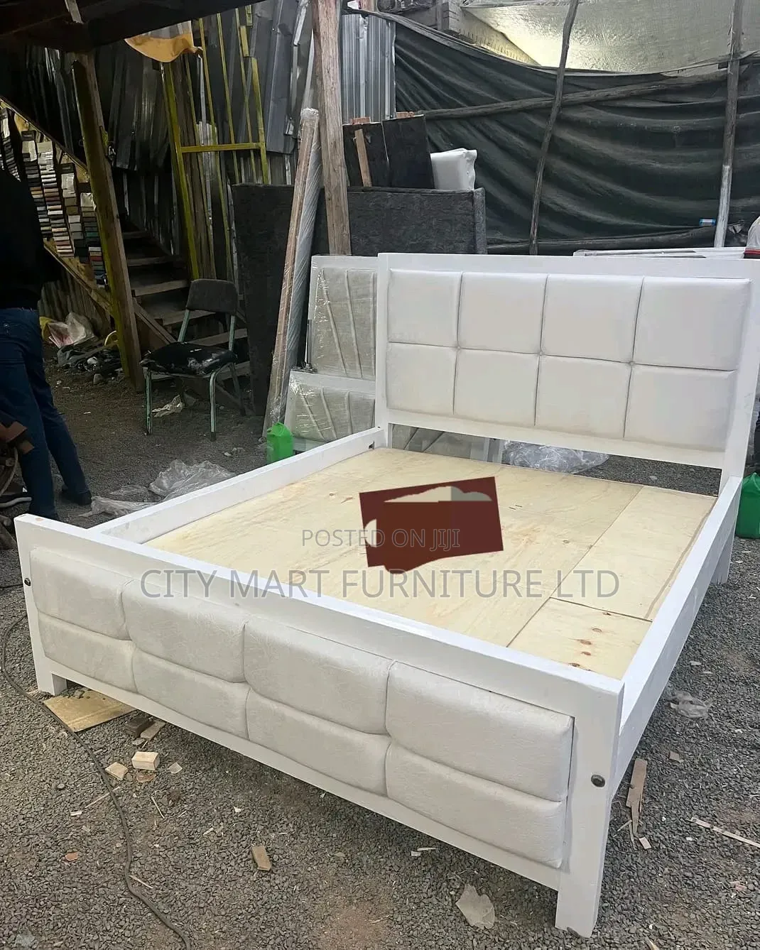 Enduring Modern Mocket Bed on Offer!!
