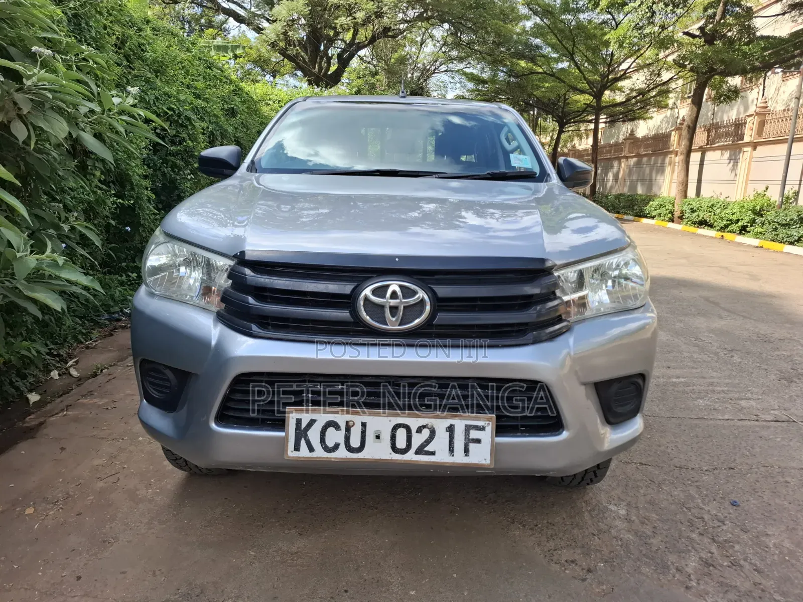 Toyota Hilux Revo Double Cab Deisel 2.4 AWD 2018 Silver