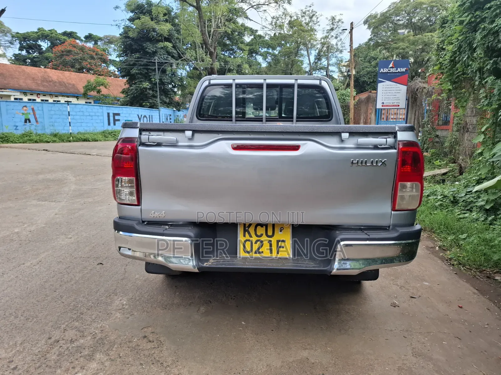 Toyota Hilux Revo Double Cab Deisel 2.4 AWD 2018 Silver