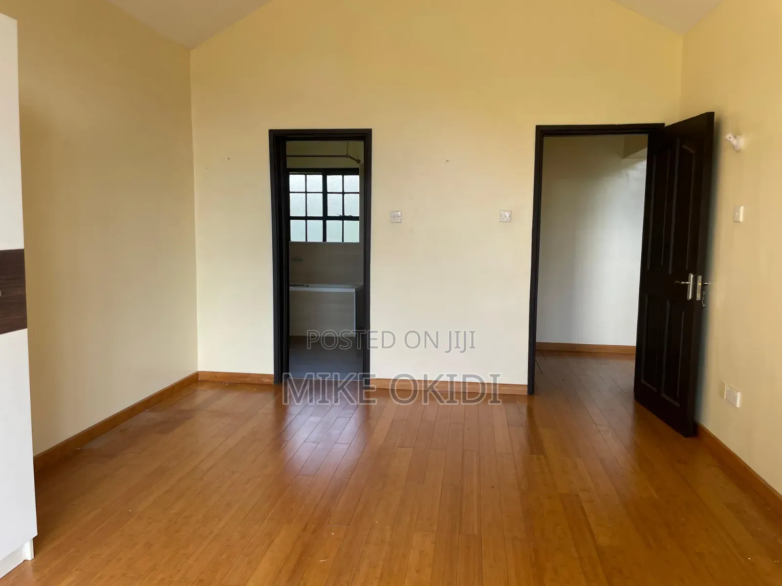 5bdrm Mansion in Hardy for sale