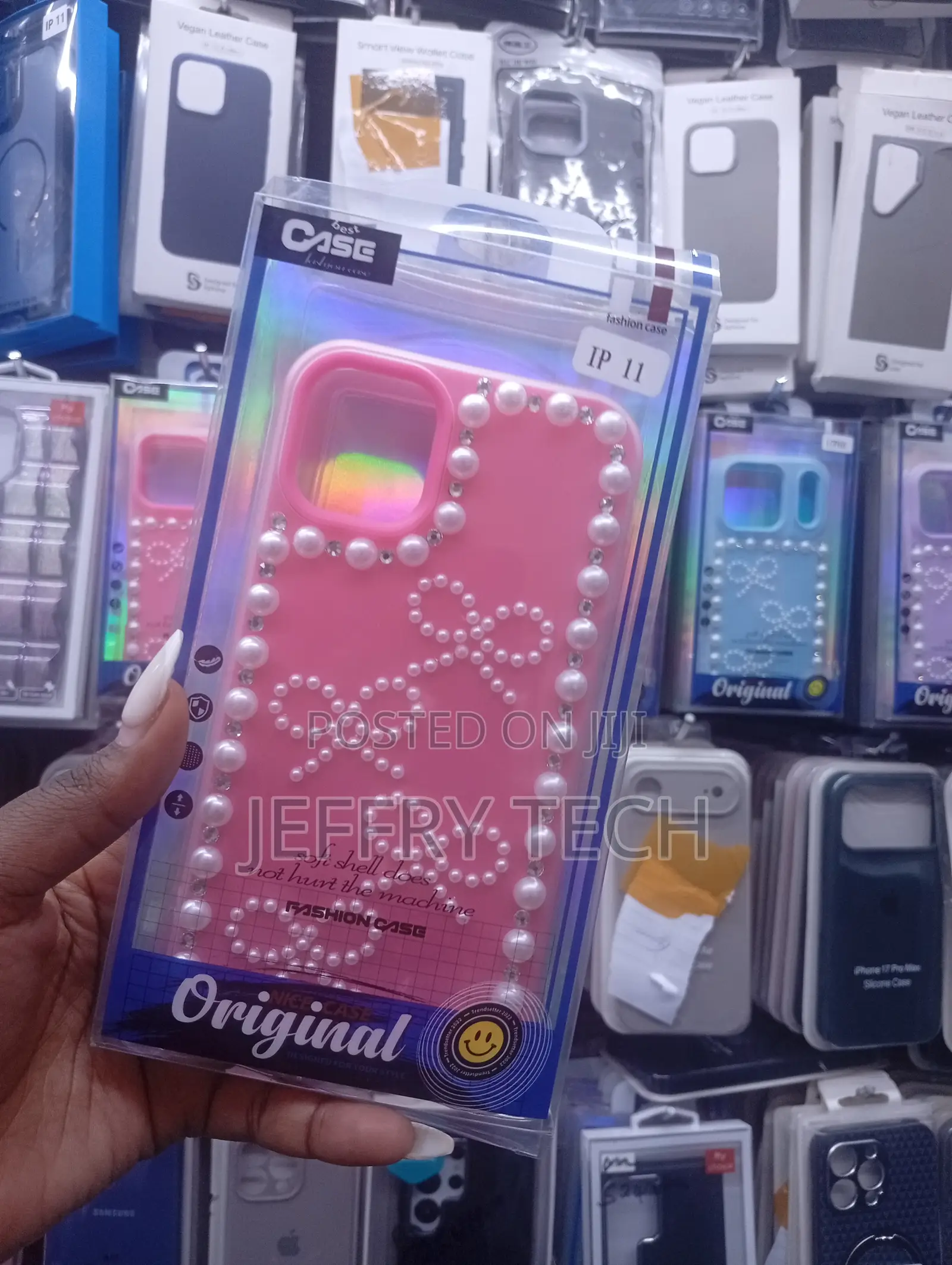 iPhone 11 "Fashion Case" Designed With a Decorative 3d