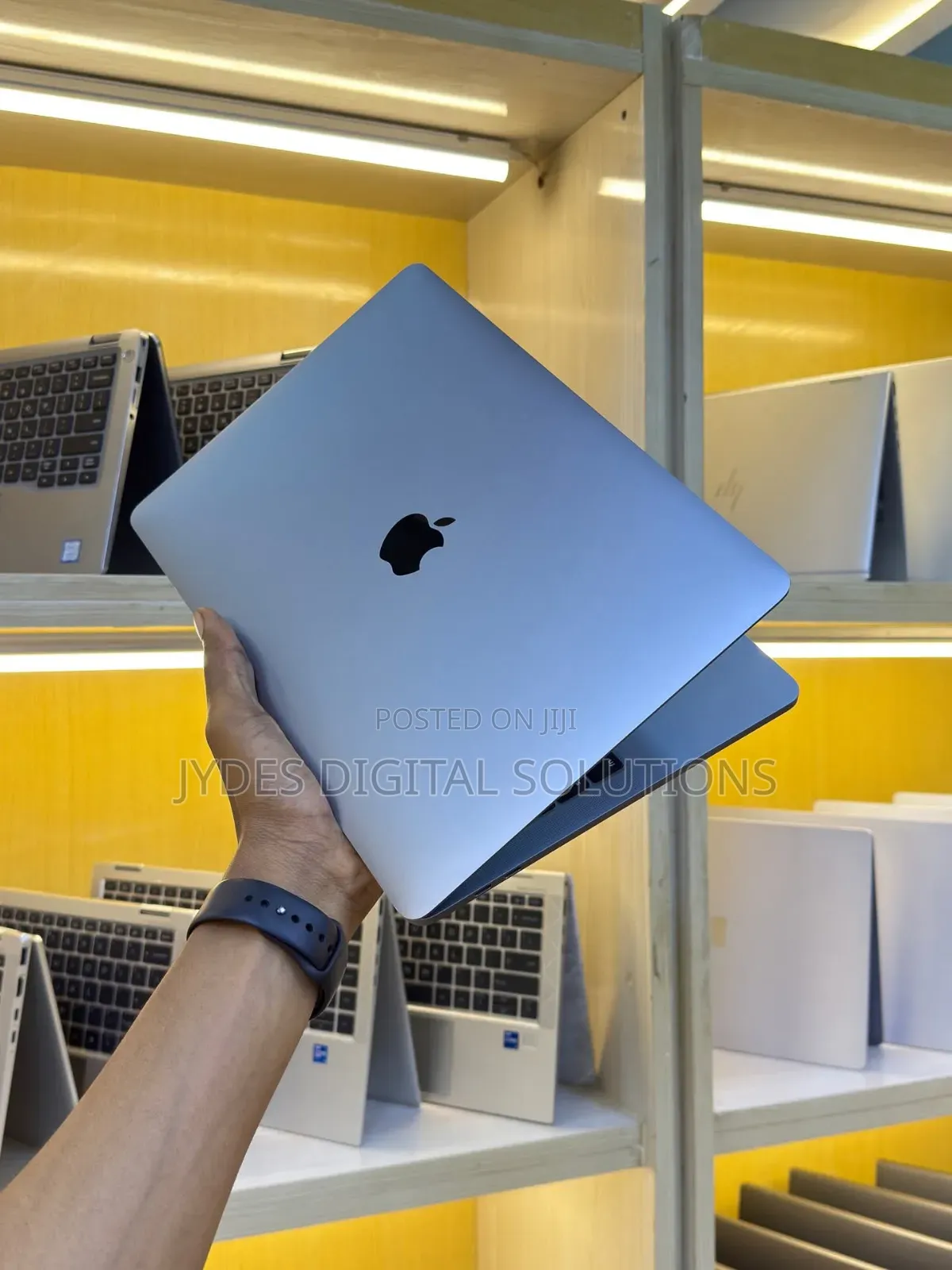 Laptop Apple MacBook Pro 2017 16GB Intel Core i7 SSD 256GB