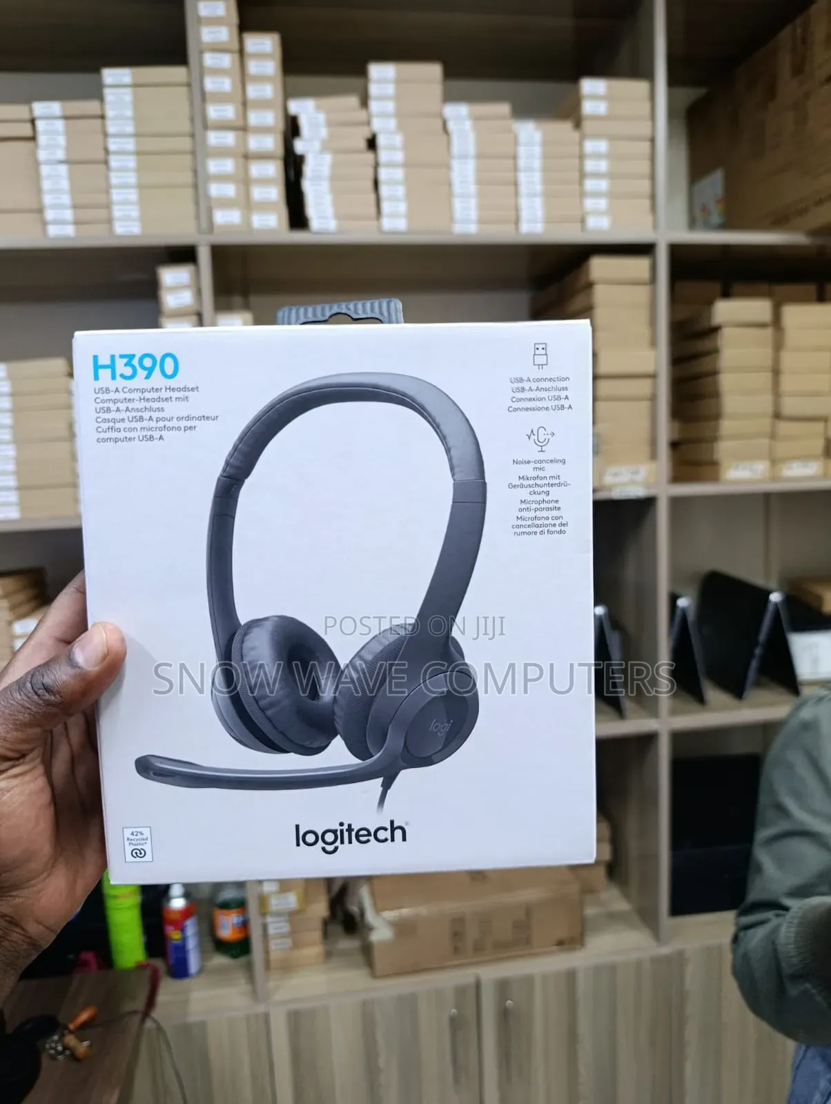 Logitech H390 USB Headset With Active Noise Cancellation Microphone