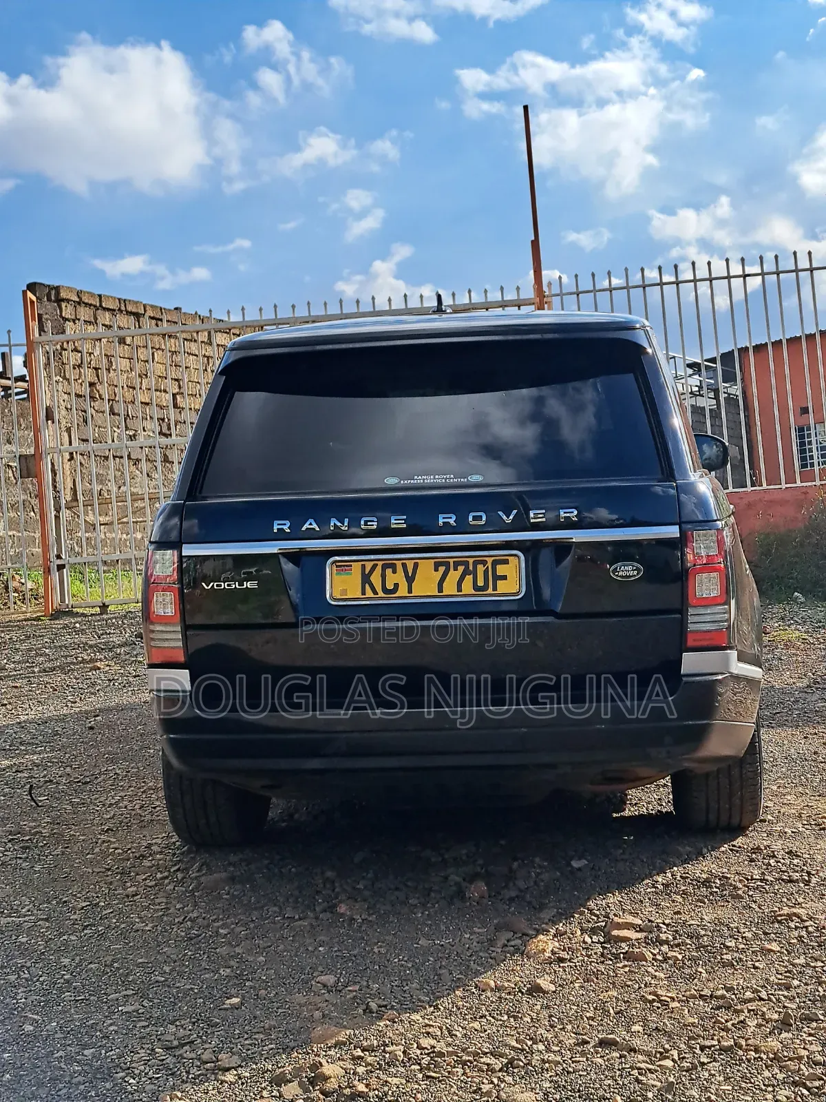 Land Rover Range Rover Vogue 2016 Blue
