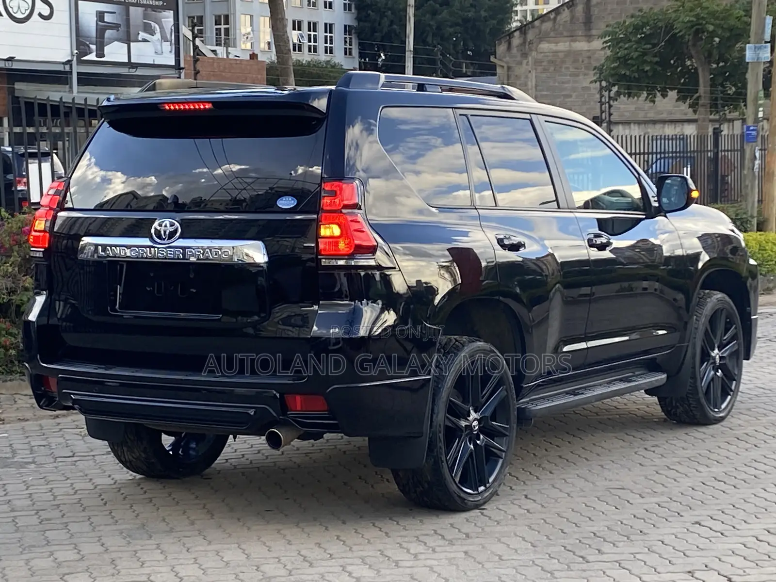 Toyota Land Cruiser Prado 2.7 2019 Black