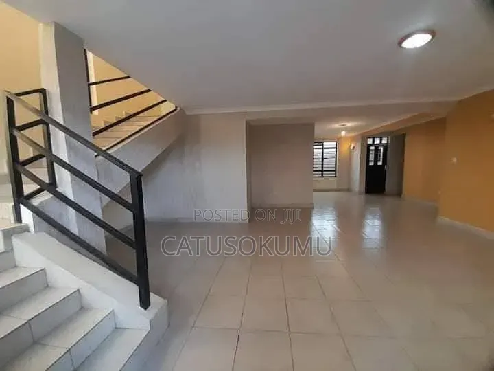 4bdrm Maisonette in Syokimau, Gateway Mall Area for rent