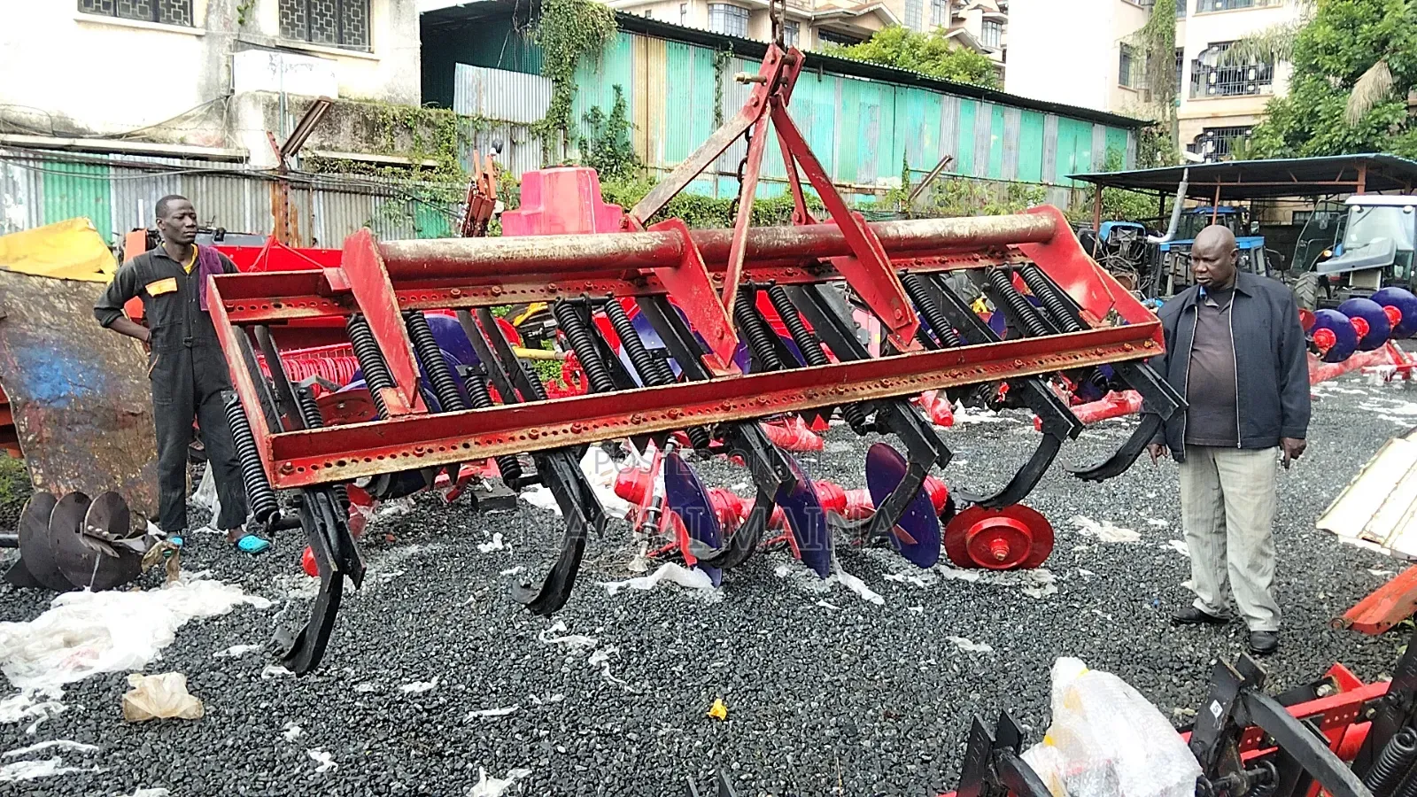 11 Tines Adjustable Tiller