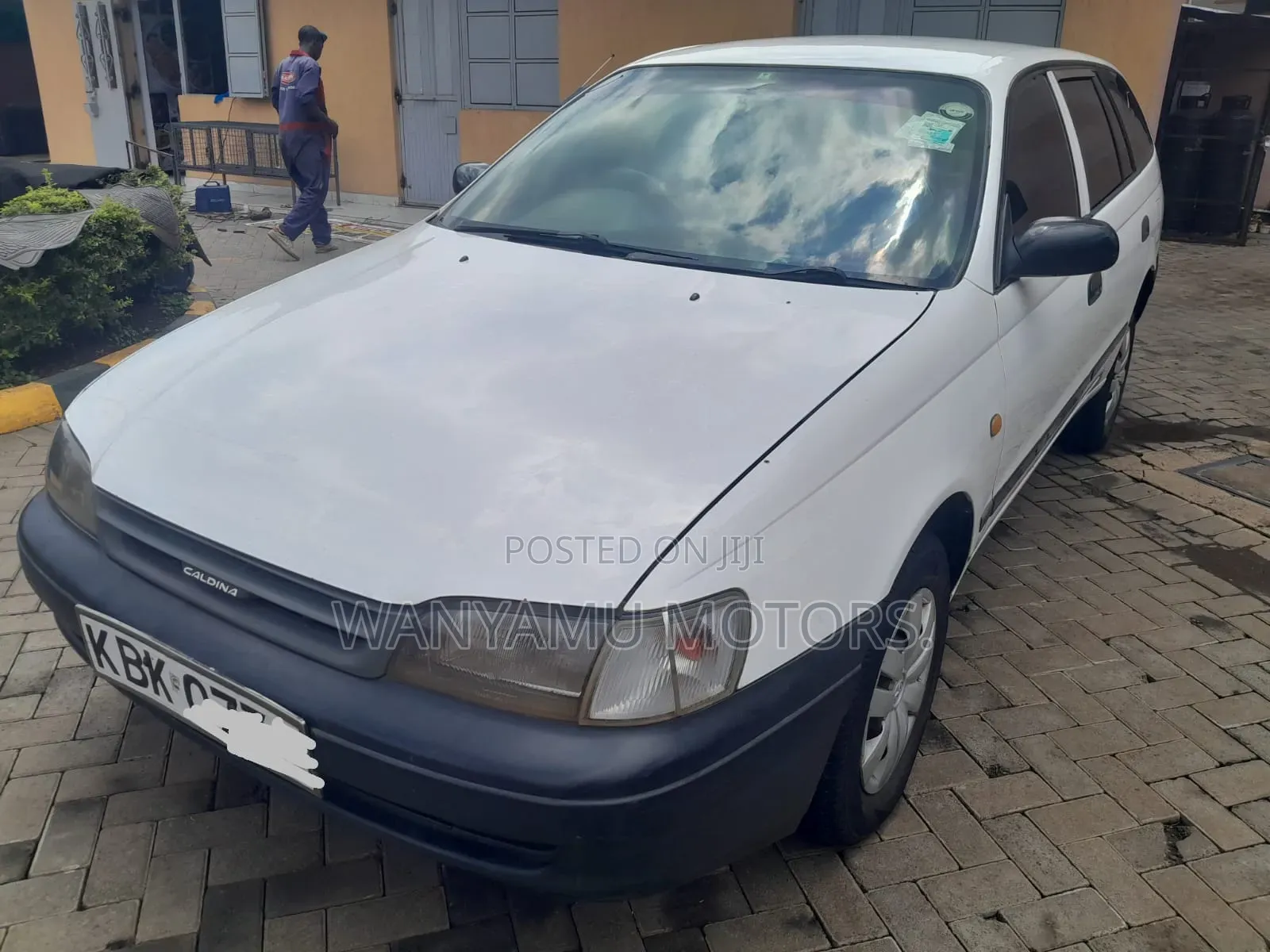Toyota Caldina 2002 White
