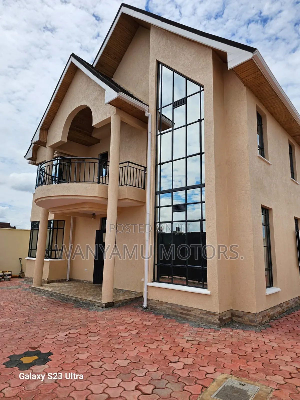 Furnished 4bdrm House in Kamakis for sale