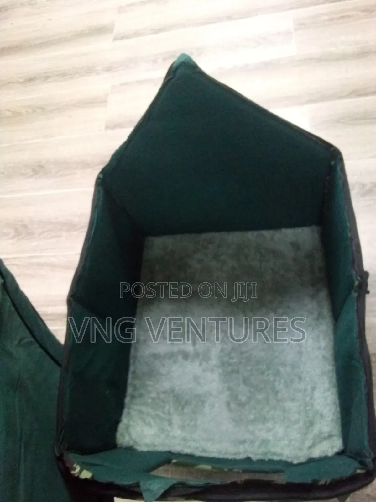 Portable Indoor Cat/ Dog House
