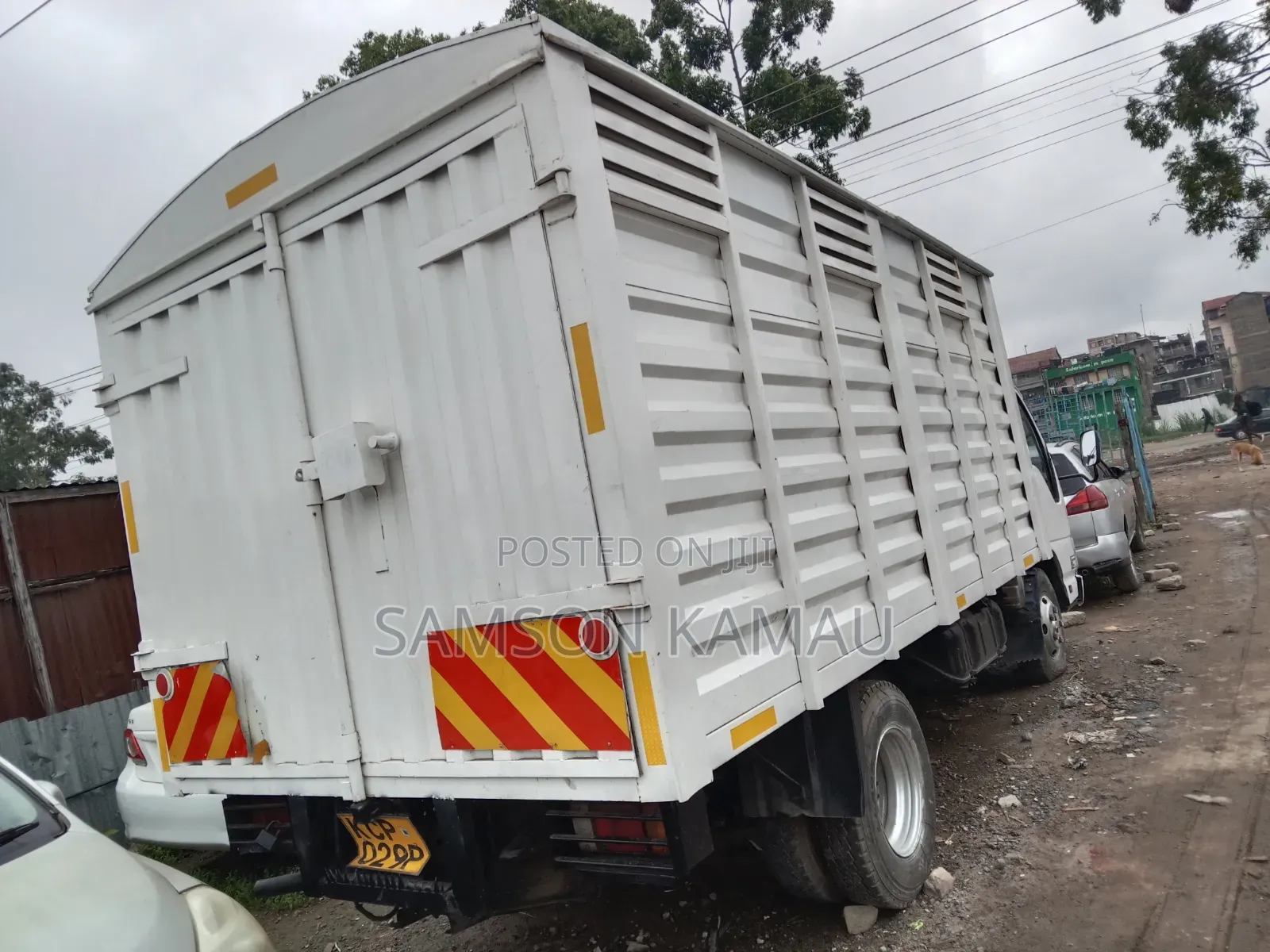 Isuzu NKR Canter