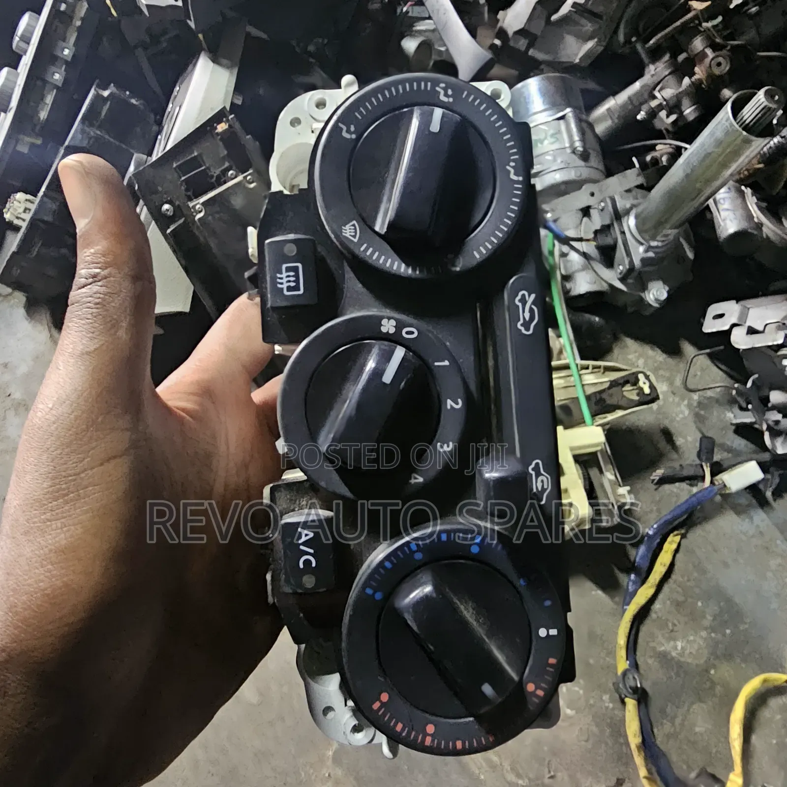 Nissan Ad Air Condition Control Module