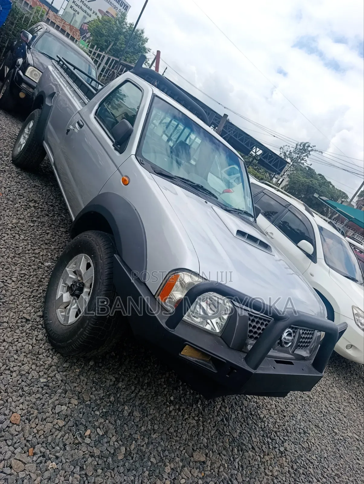 Nissan Hardbody 2016 Silver