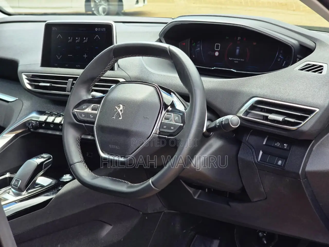 Peugeot 5008 2019 Green