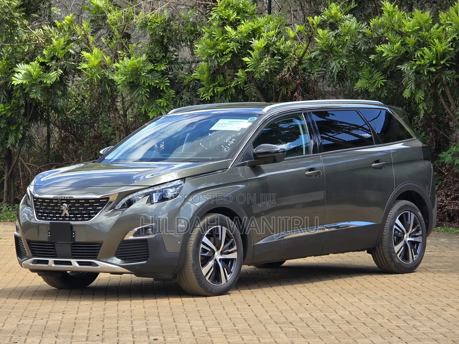 Peugeot 5008 2019 Green