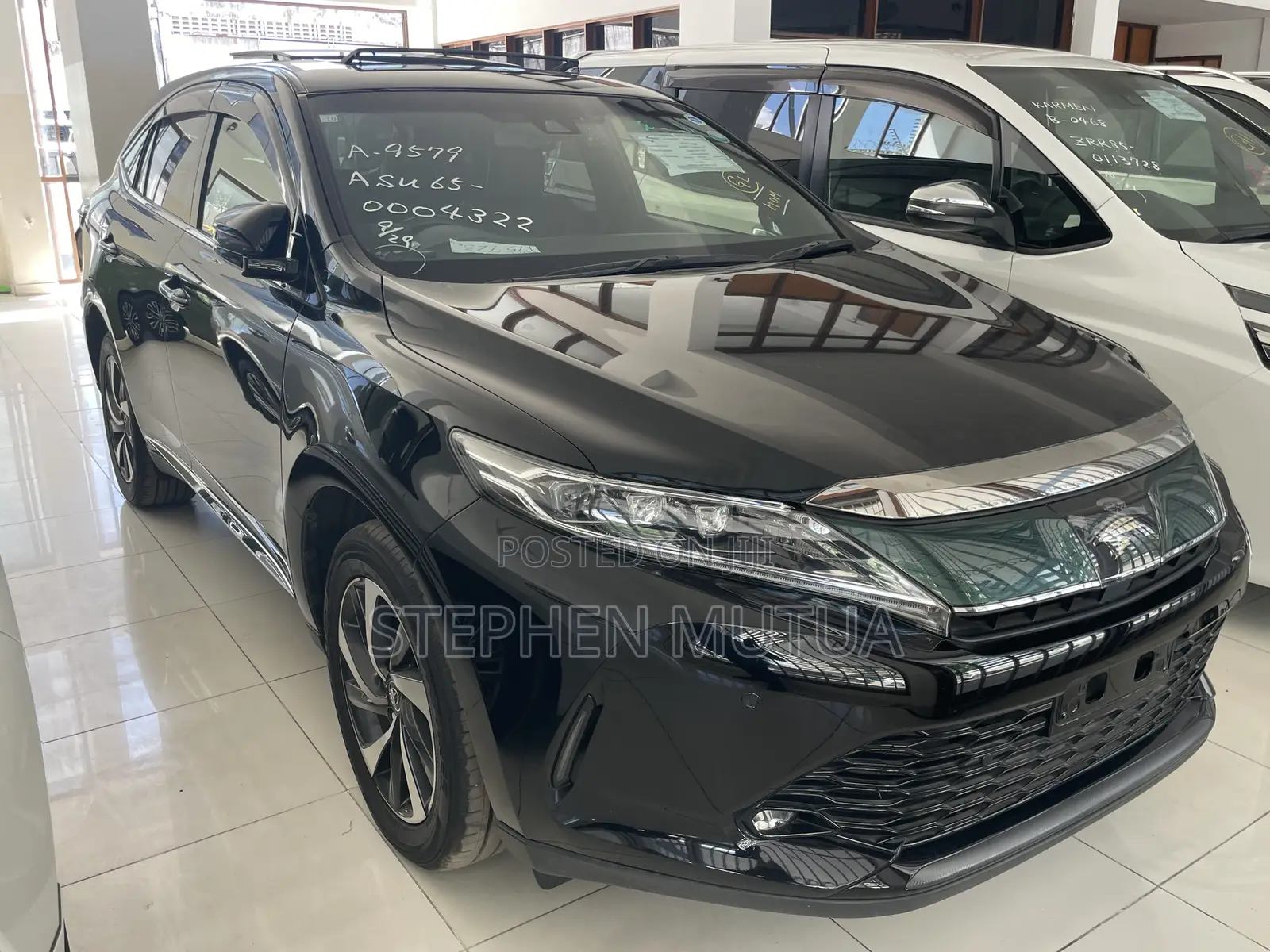 Toyota Harrier 2.0 Turbo 4WD 2019 Black