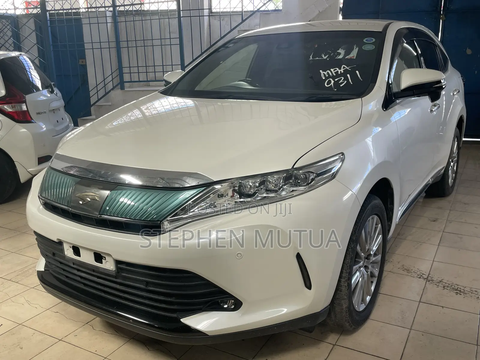 Toyota Harrier 2.0 2019 White