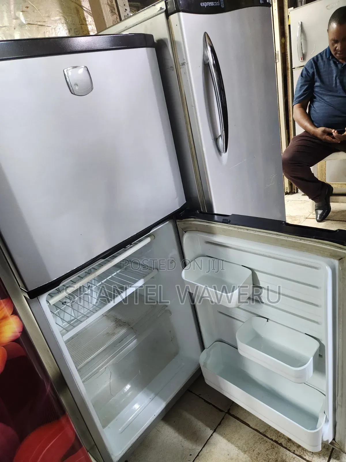 Min Lg Double Fridge 200litres