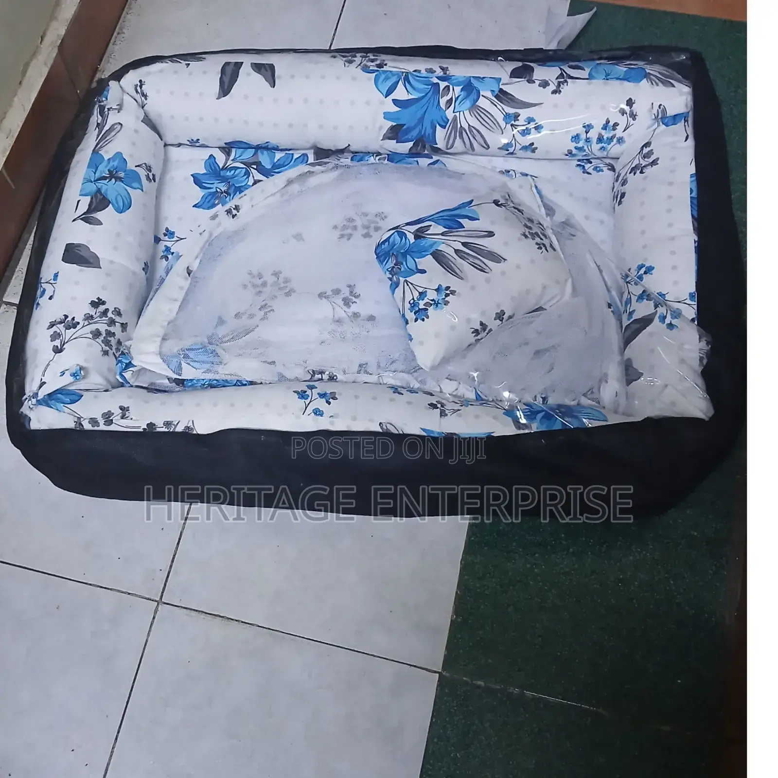 Baby Nest Co-Sleeper Foldable + Pillow+ Net