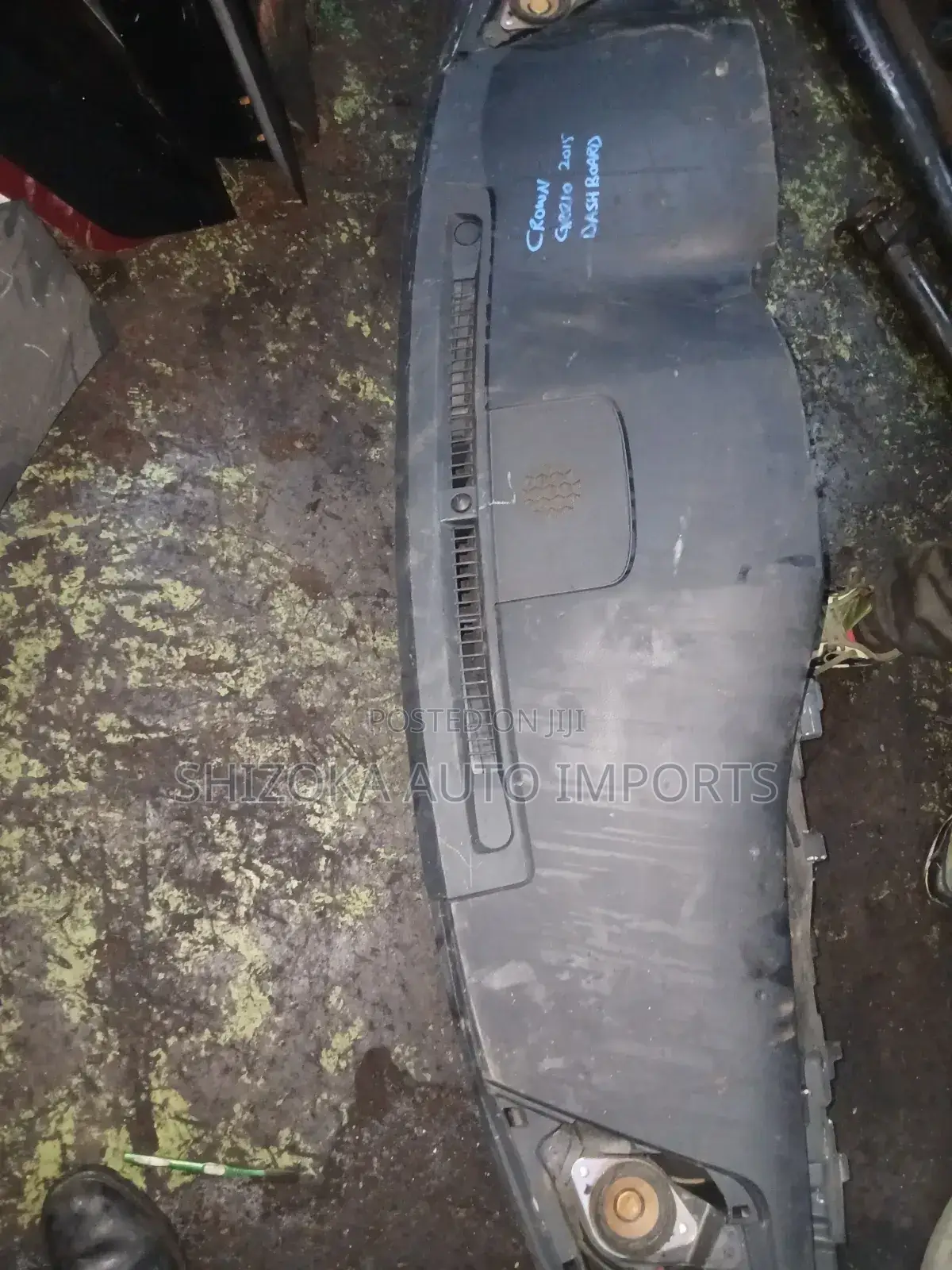 Toyota Crown Dashboard / Dash Board Original Ex-Japan