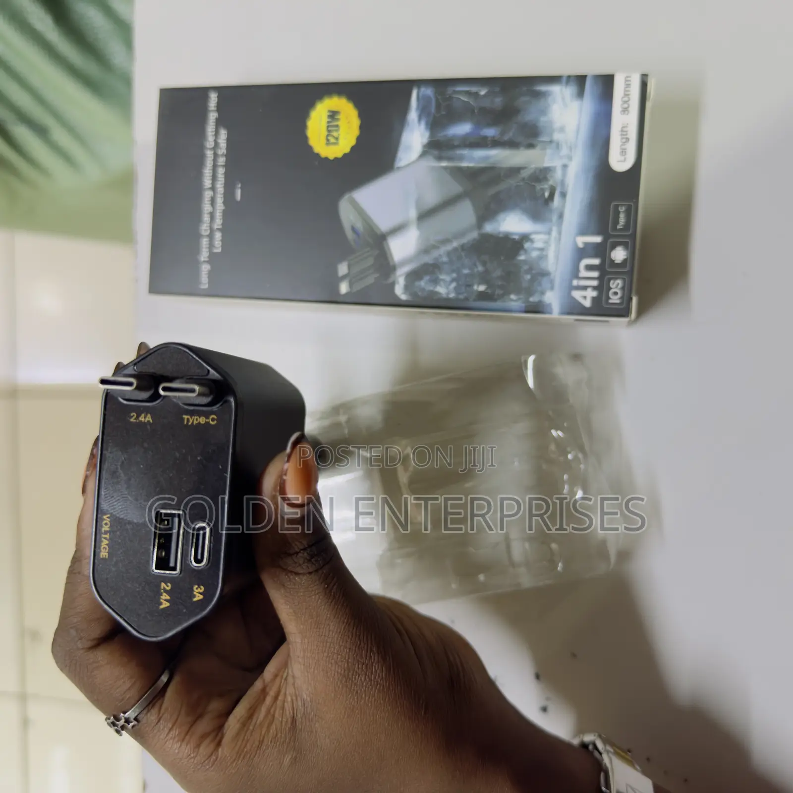 4-in-1 Fast Charging Car Adapter With Led Voltage Display