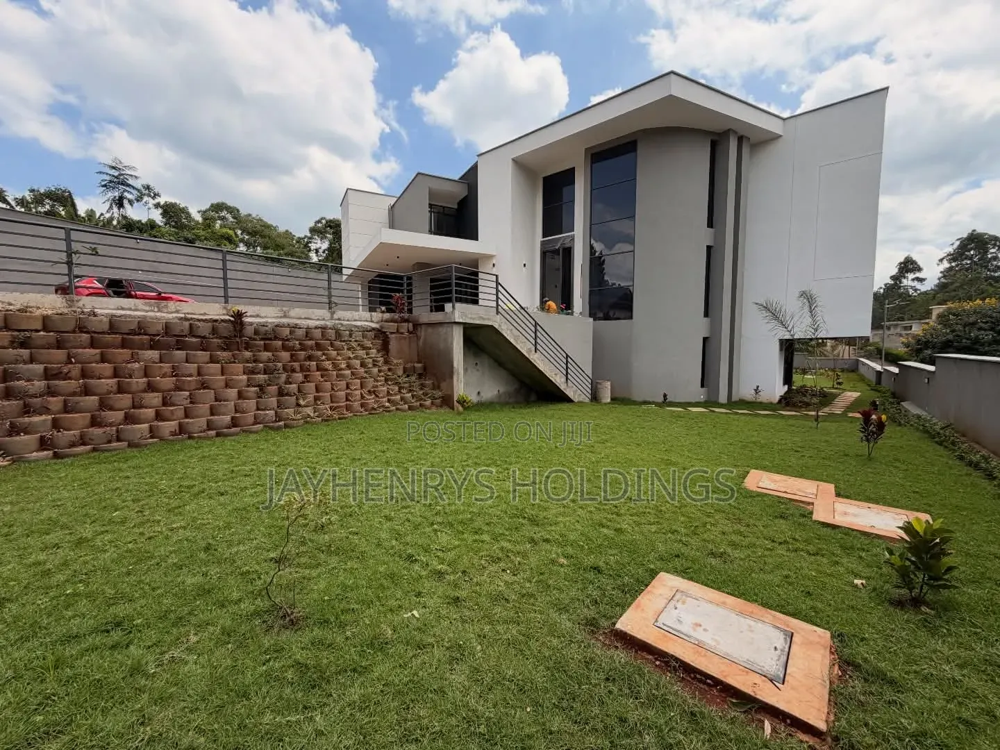 5bdrm Villa in Nyari for sale