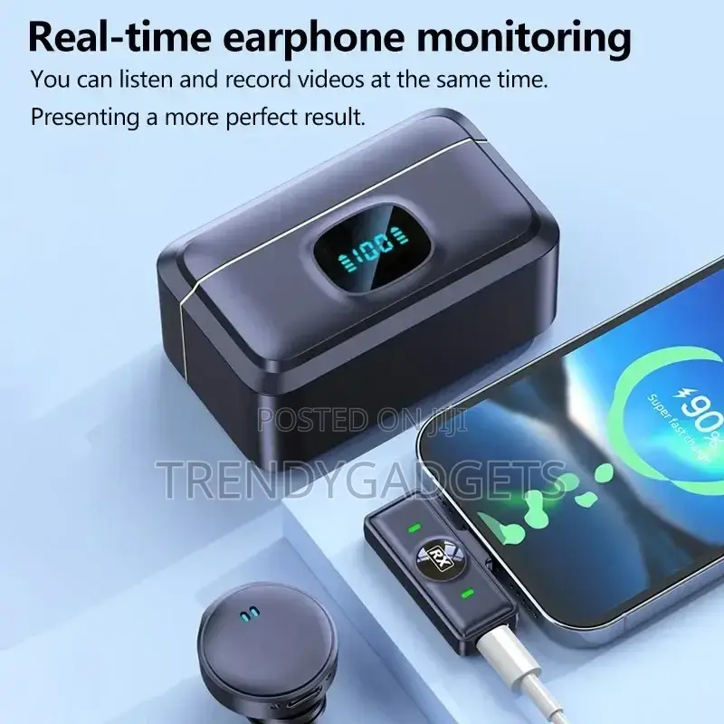 Q8 Wireless Microphone With Charging Case Digital Display