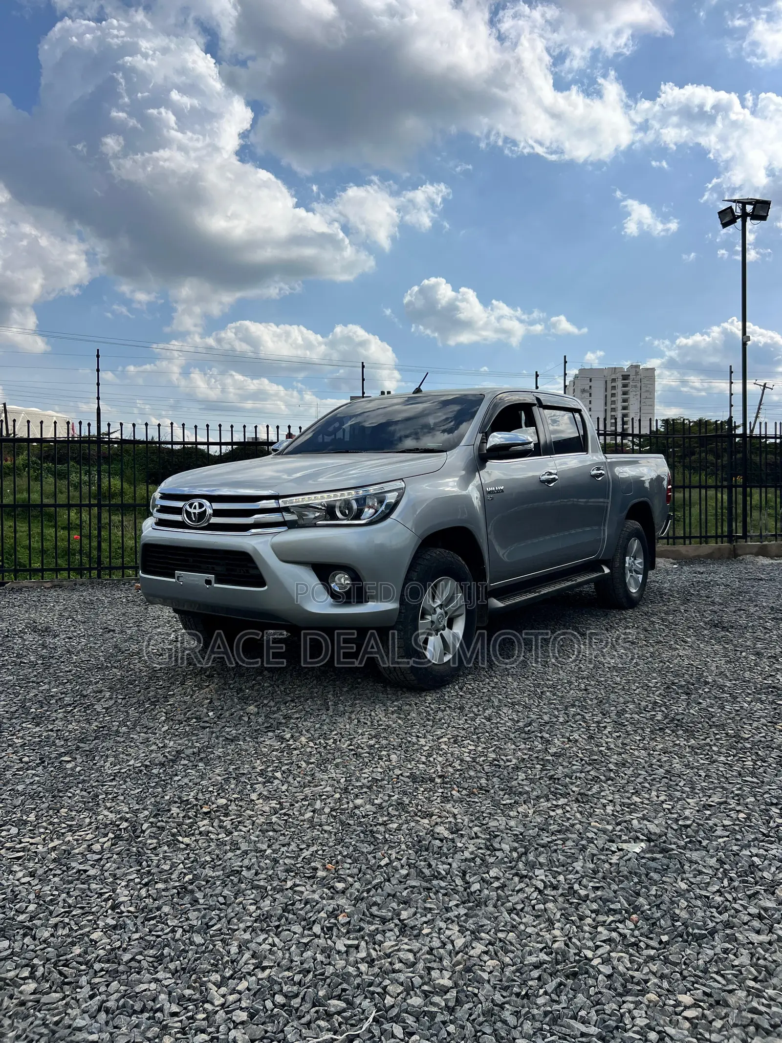 Toyota Hilux Revo Double Cab Deisel 2.8 AWD 2016 Silver