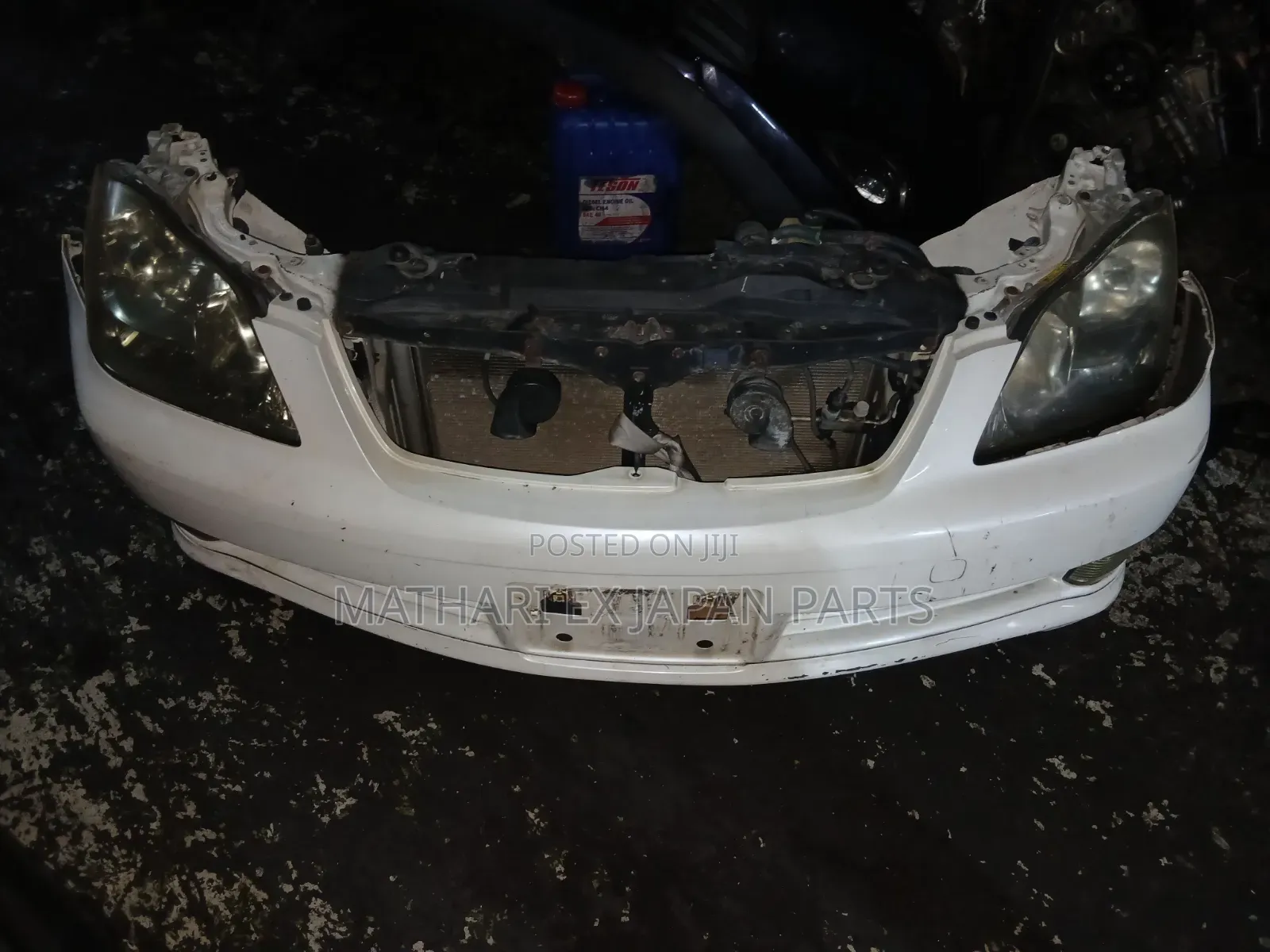 Toyota Crown Nosecut 2008–2012 Original Ex-Japan
