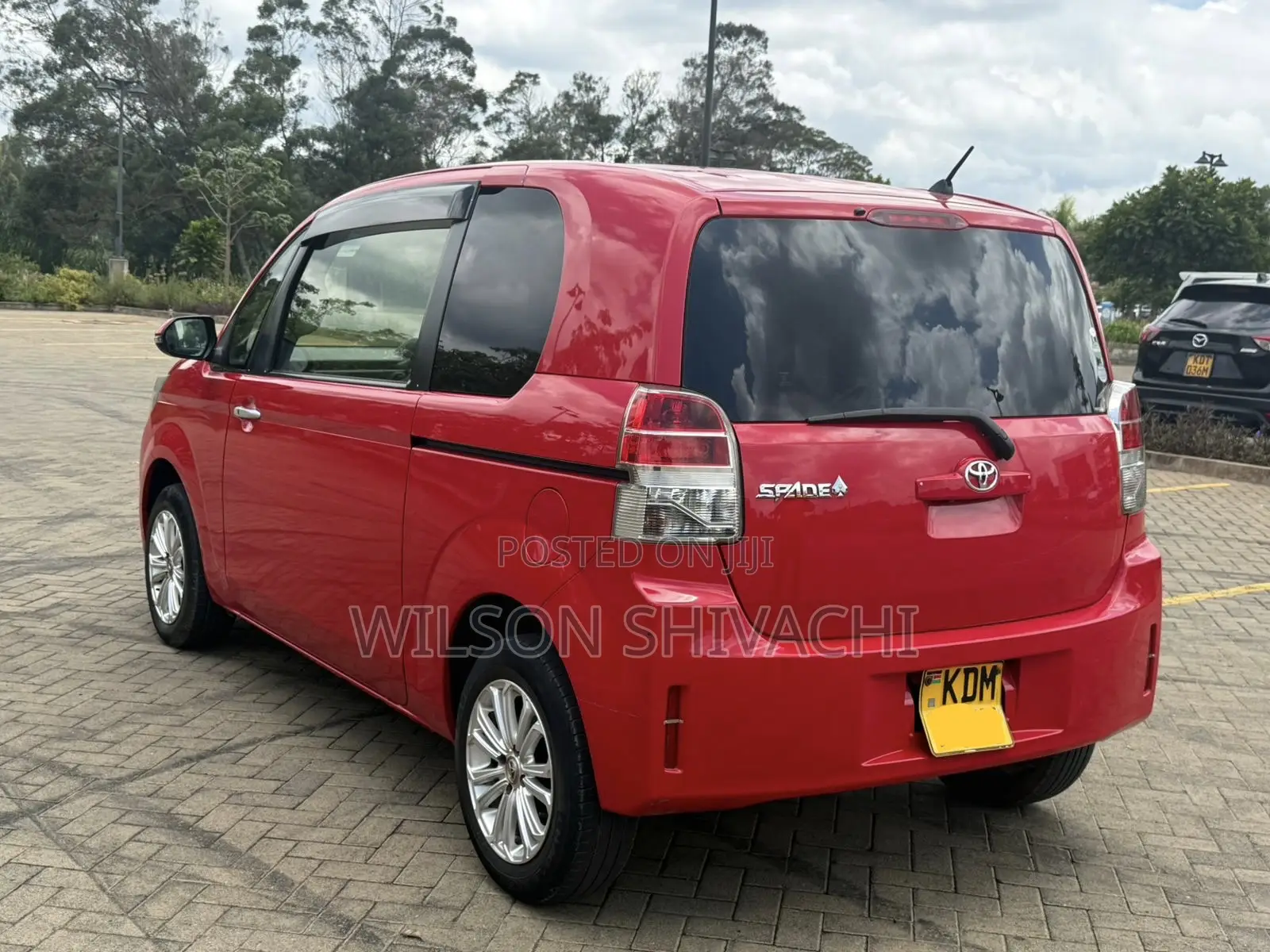 Toyota Spade 2016 Red