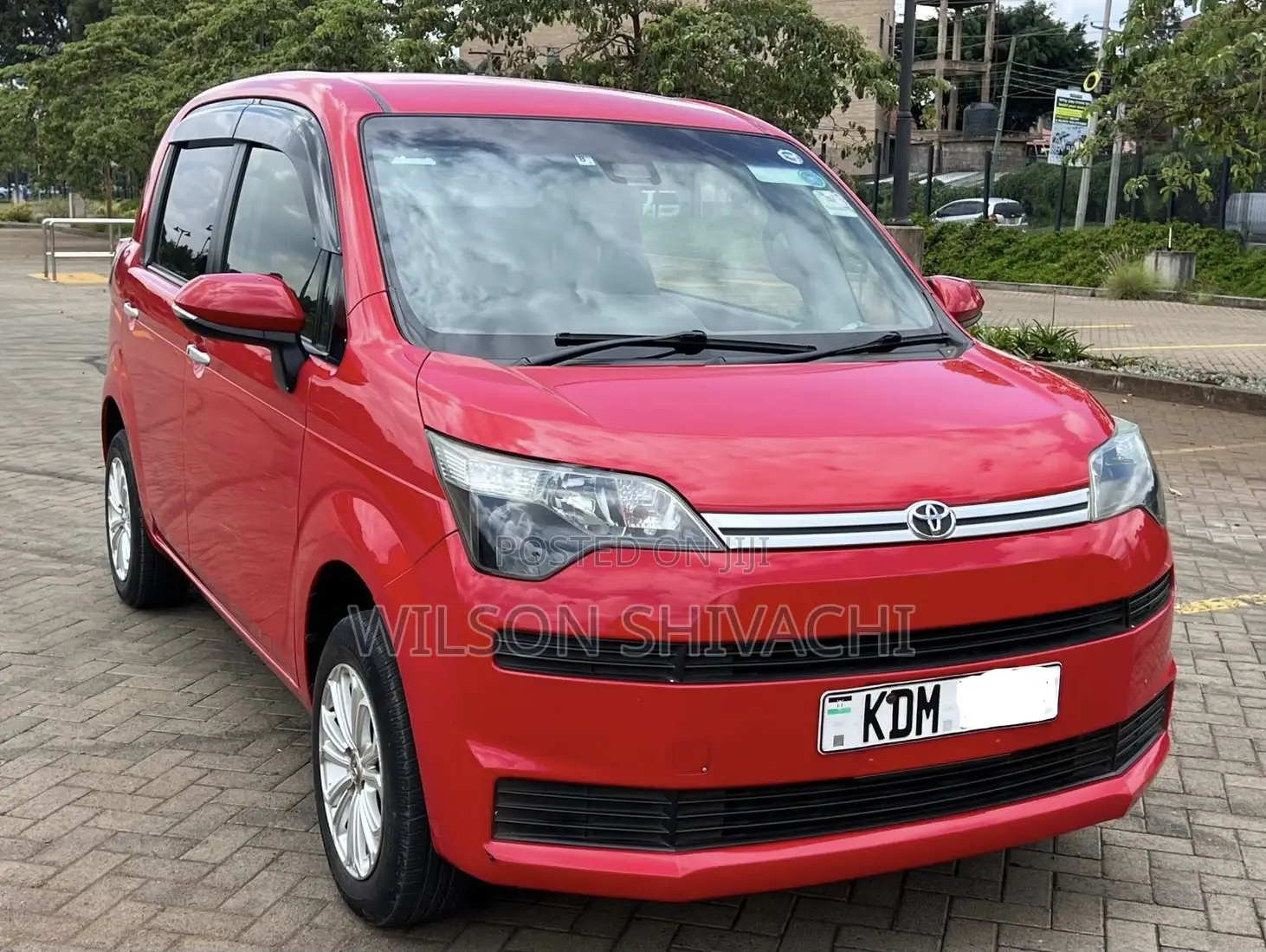 Toyota Spade 2016 Red