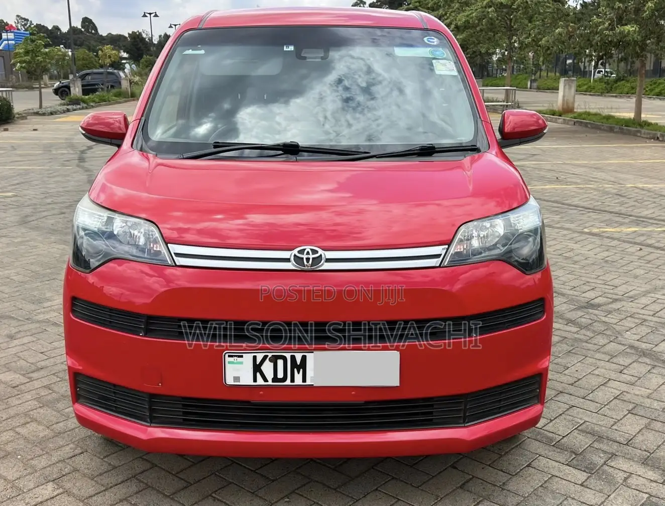 Toyota Spade 2016 Red