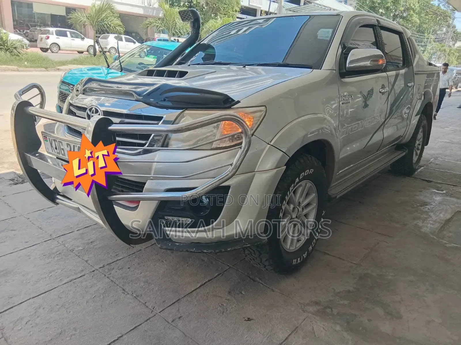 Toyota Hilux 2015 Gray