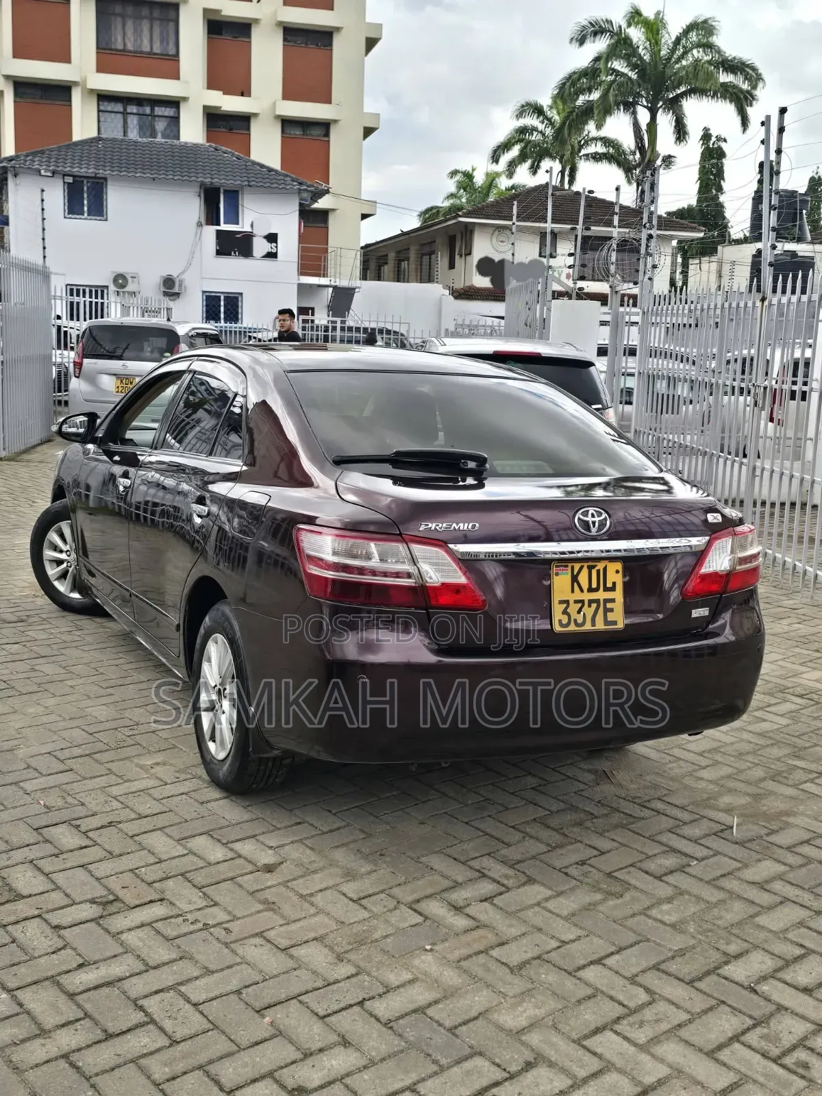 Toyota Premio 2017 Maroon