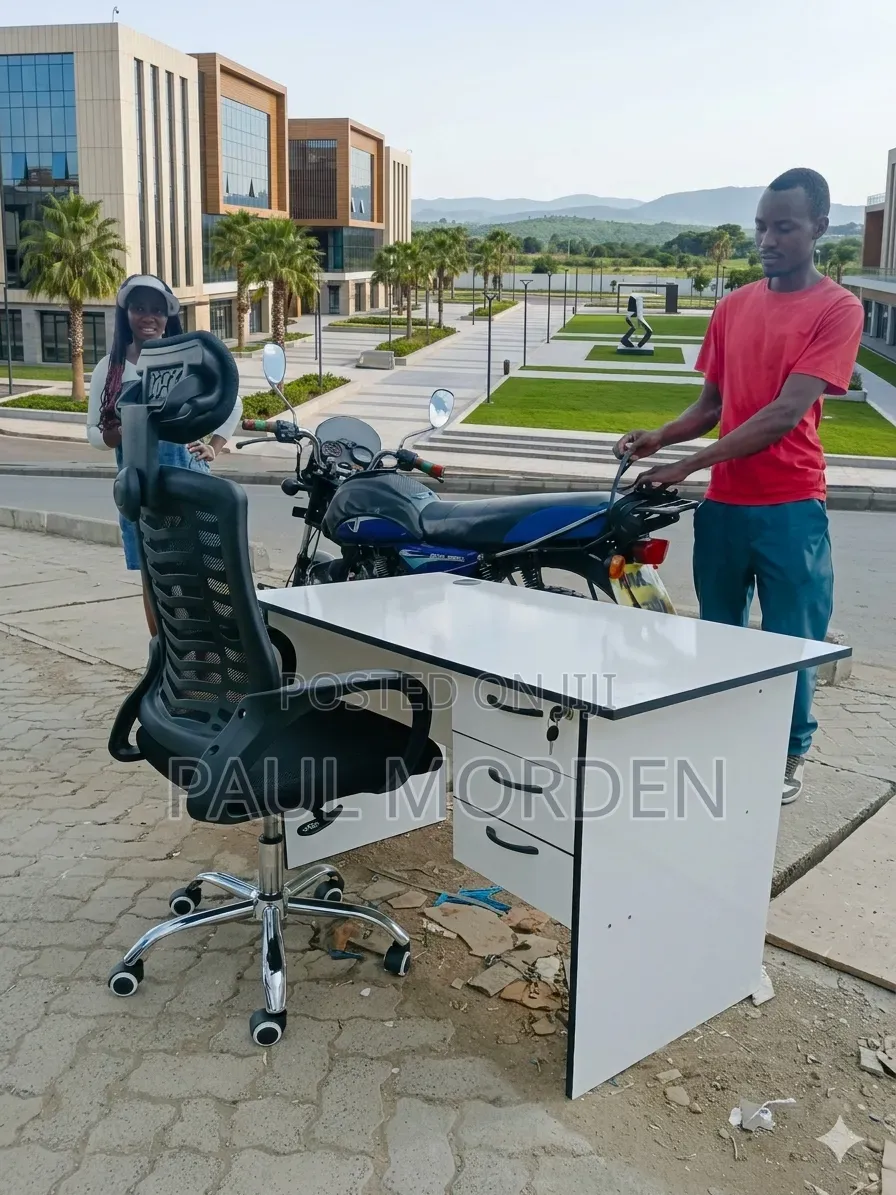 Office Desk With Office Mesh Chair