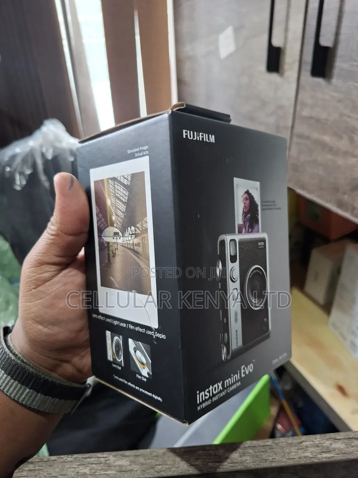 Fujifilm Instax Mini Evo + 10 Pack Films