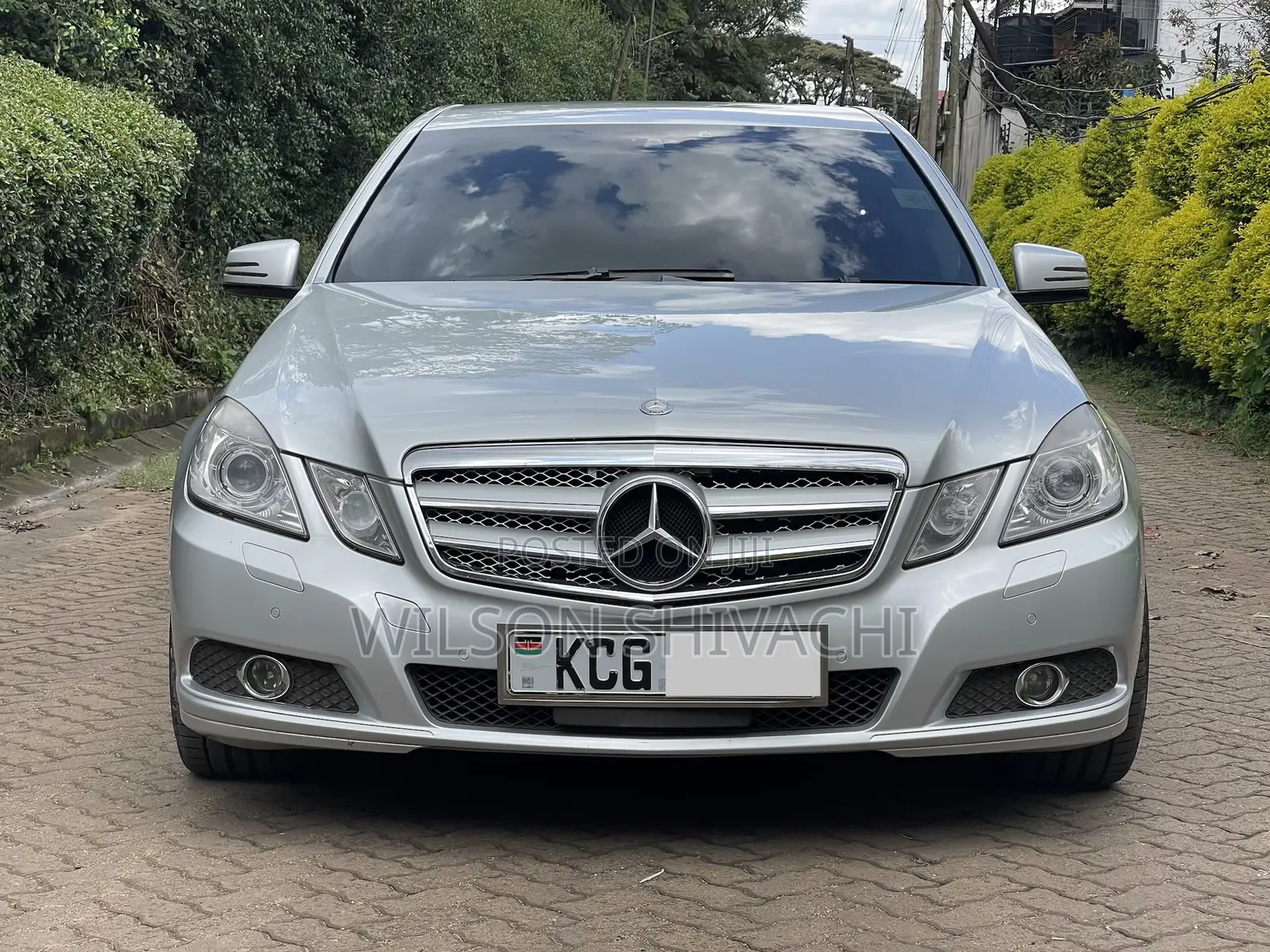Mercedes-Benz E250 2010 Silver