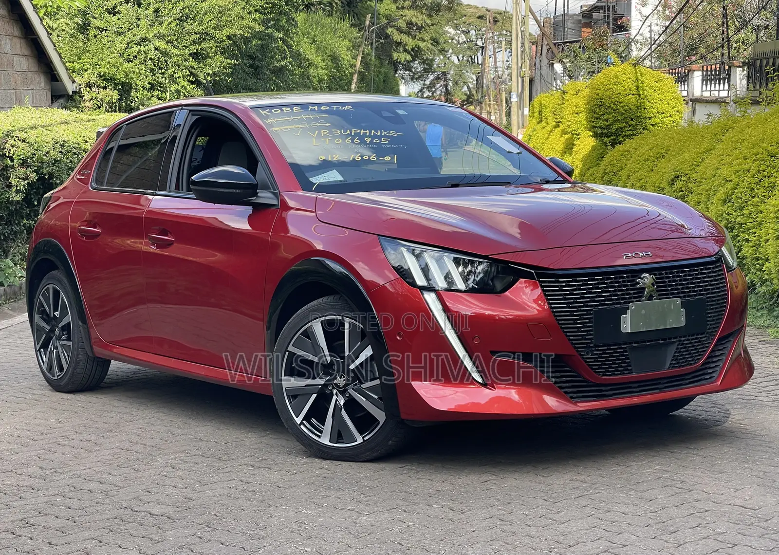 Peugeot 208 2020 Red