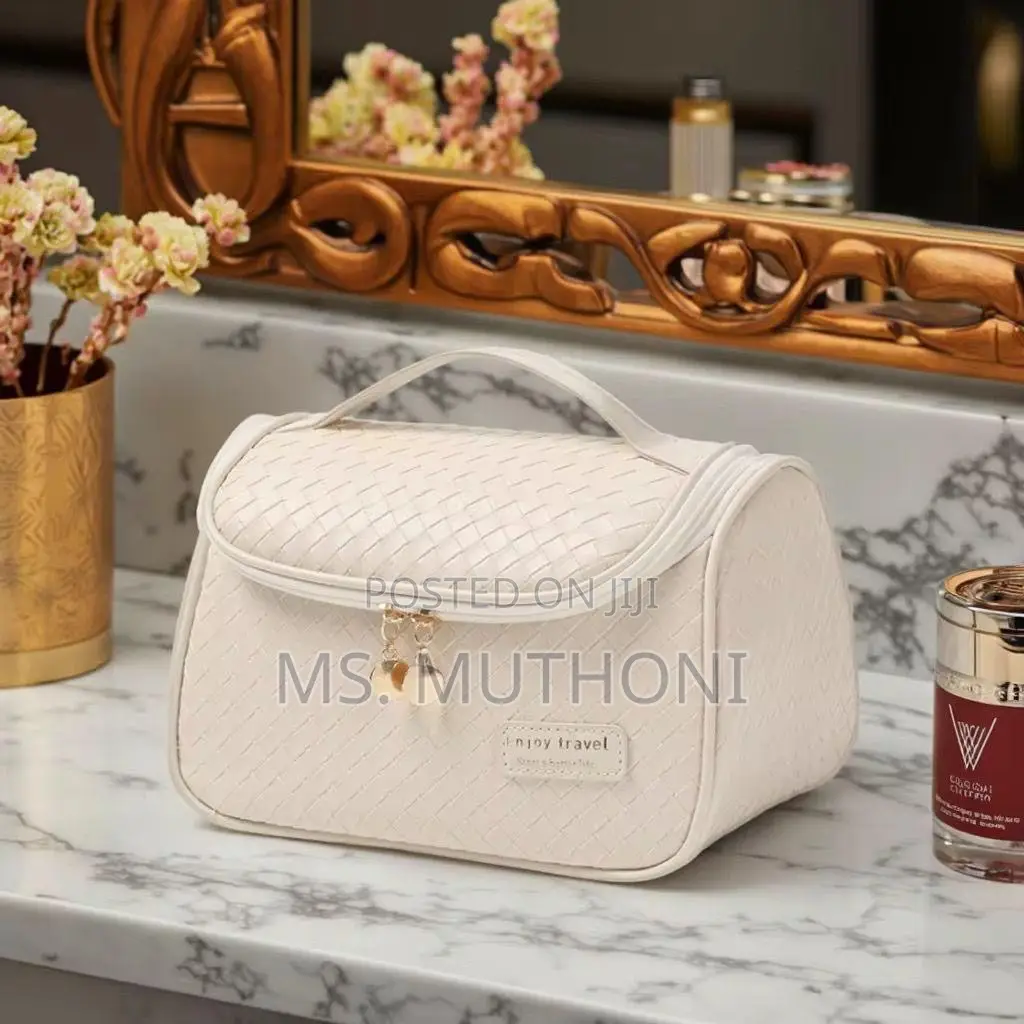 Soft Leather Cosmetics / Make Up Organizer