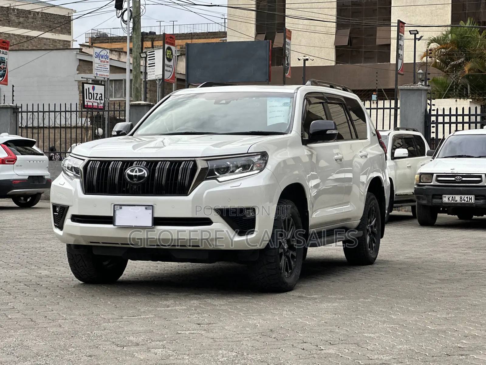 Toyota Land Cruiser Prado 2.8 2021 White