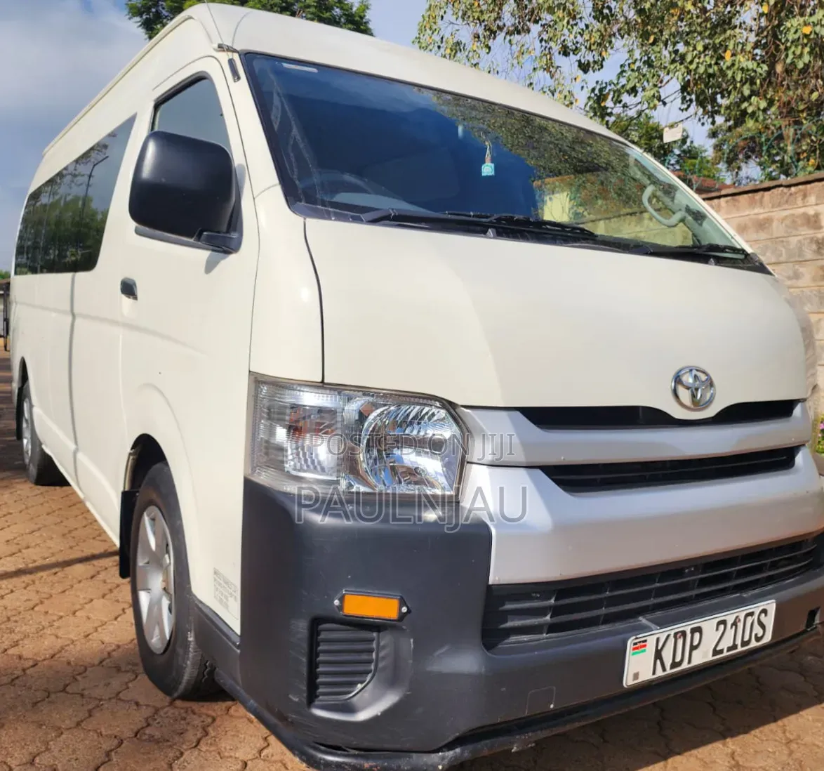 Toyota HiAce 2023 White