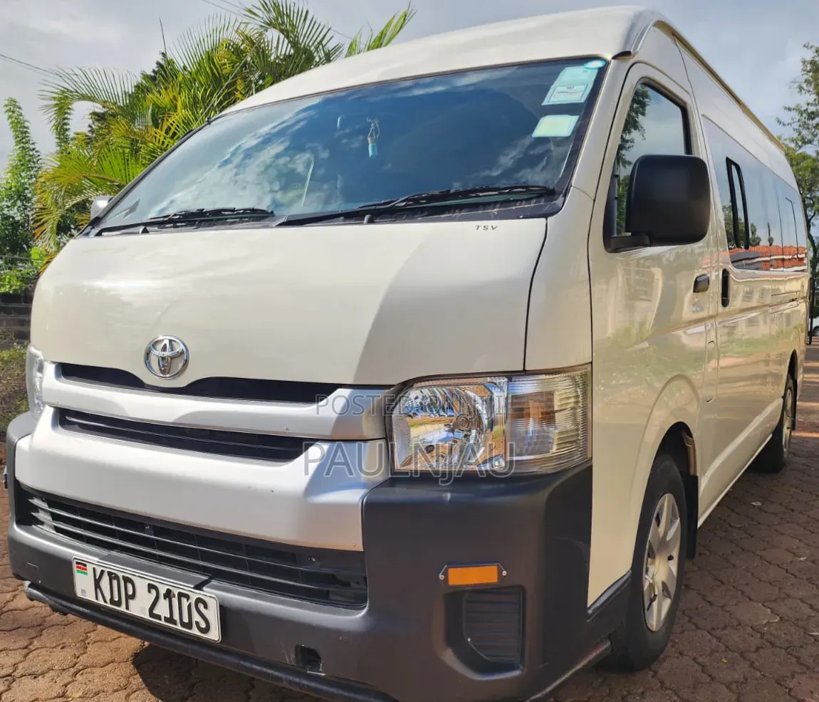 Toyota HiAce 2023 White