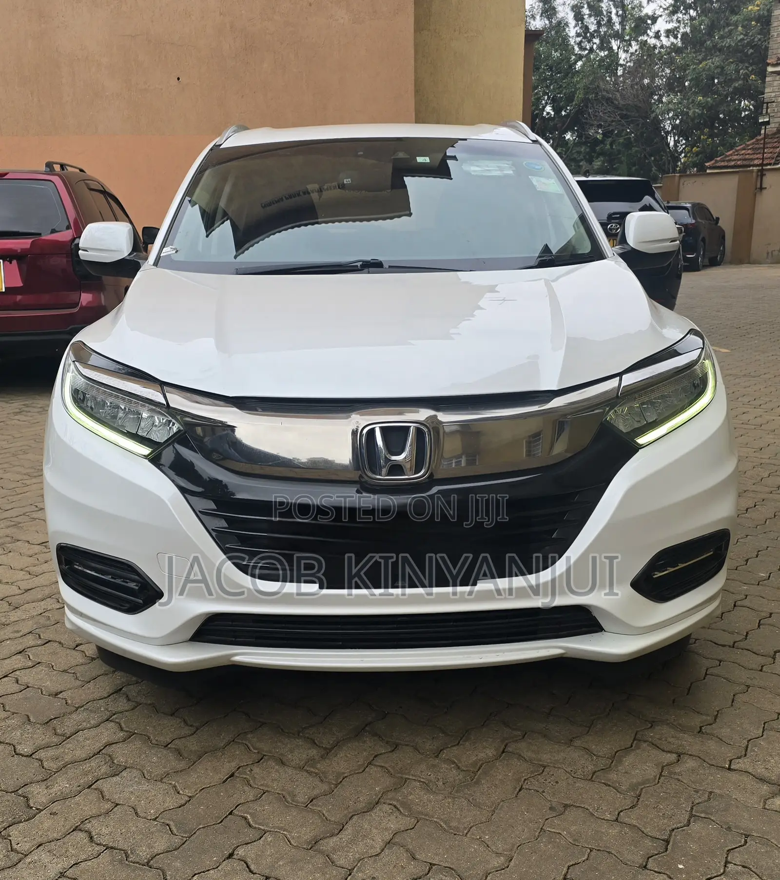 Honda Vezel 1.5 Hybrid 2WD 2018 Pearl