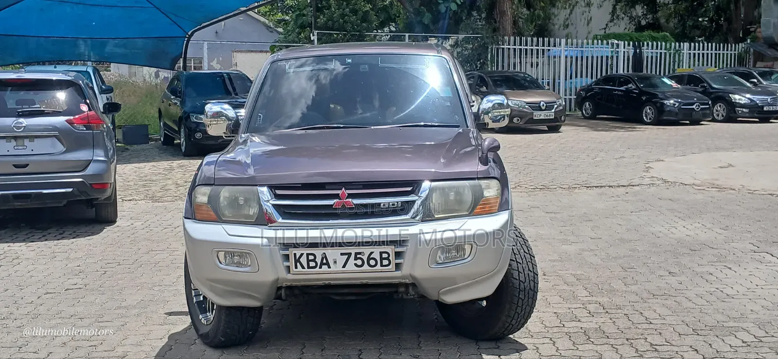Mitsubishi Pajero Sport 2000 Purple