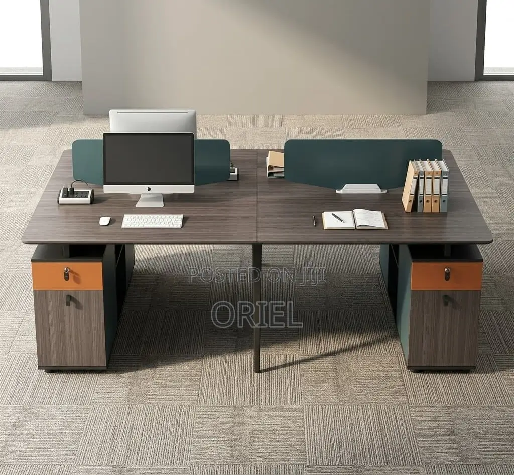 Office Workstation : Modern 4-Person Office Workstation