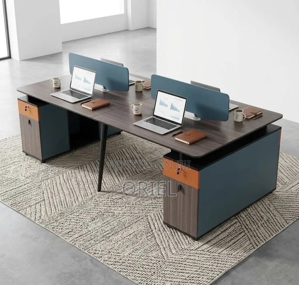 Office Workstation : Modern 4-Person Office Workstation