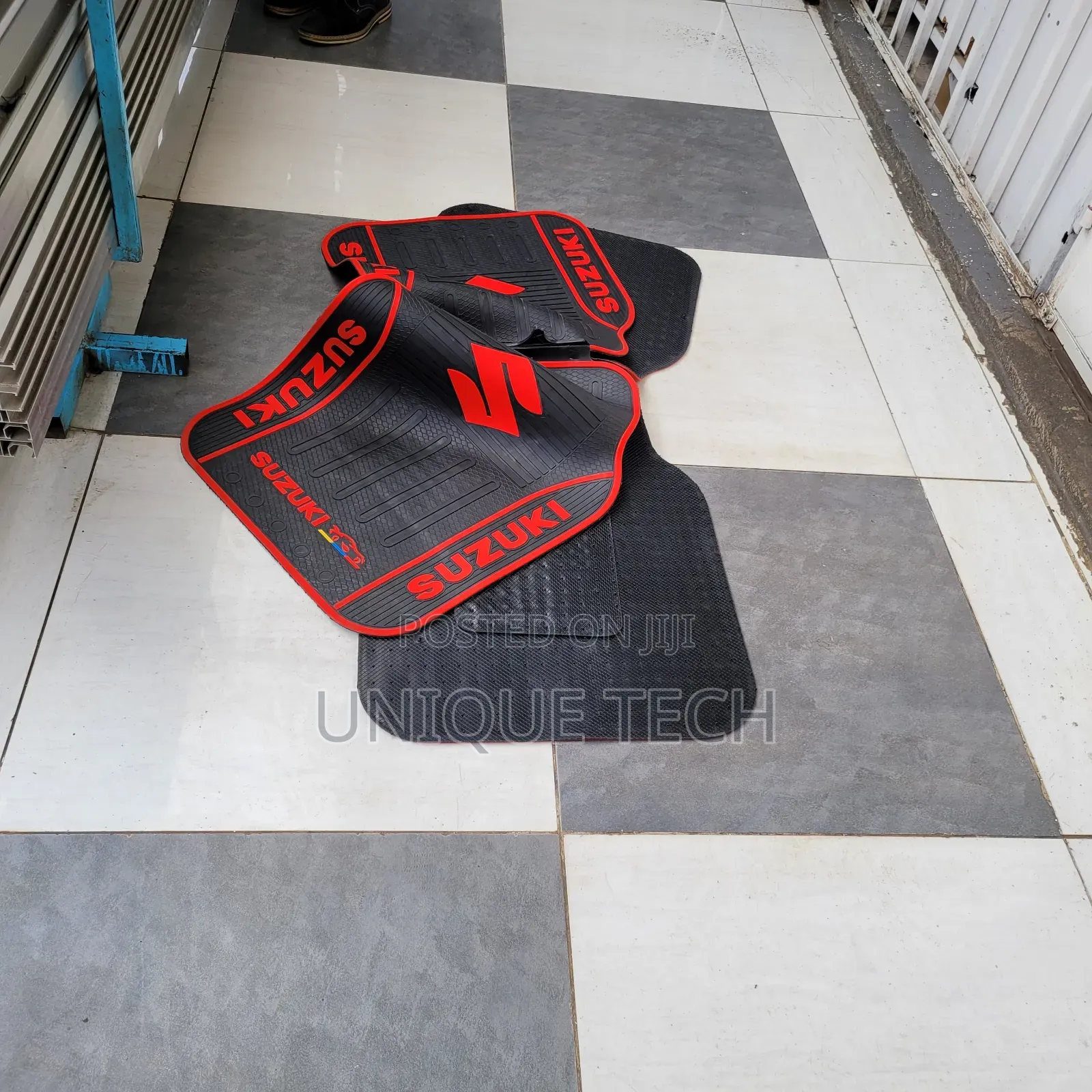 Suzuki Interior Floor Mat Set (5pcs)